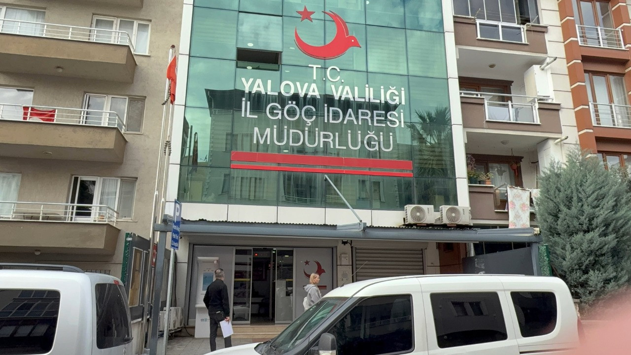 Yalova'da İl Göç İdaresi Müdürlüğü'ne operasyon: 8 gözaltı