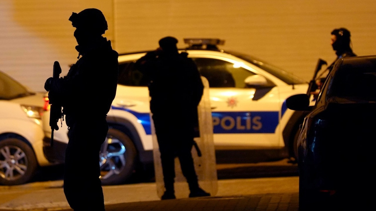 Ankara merkezli “change araç” operasyonunda 35 kişi yakalandı