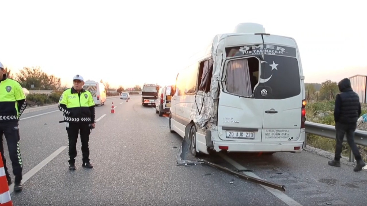 Minibüsün arkasında oturuyordu, hayatını kaybetti
