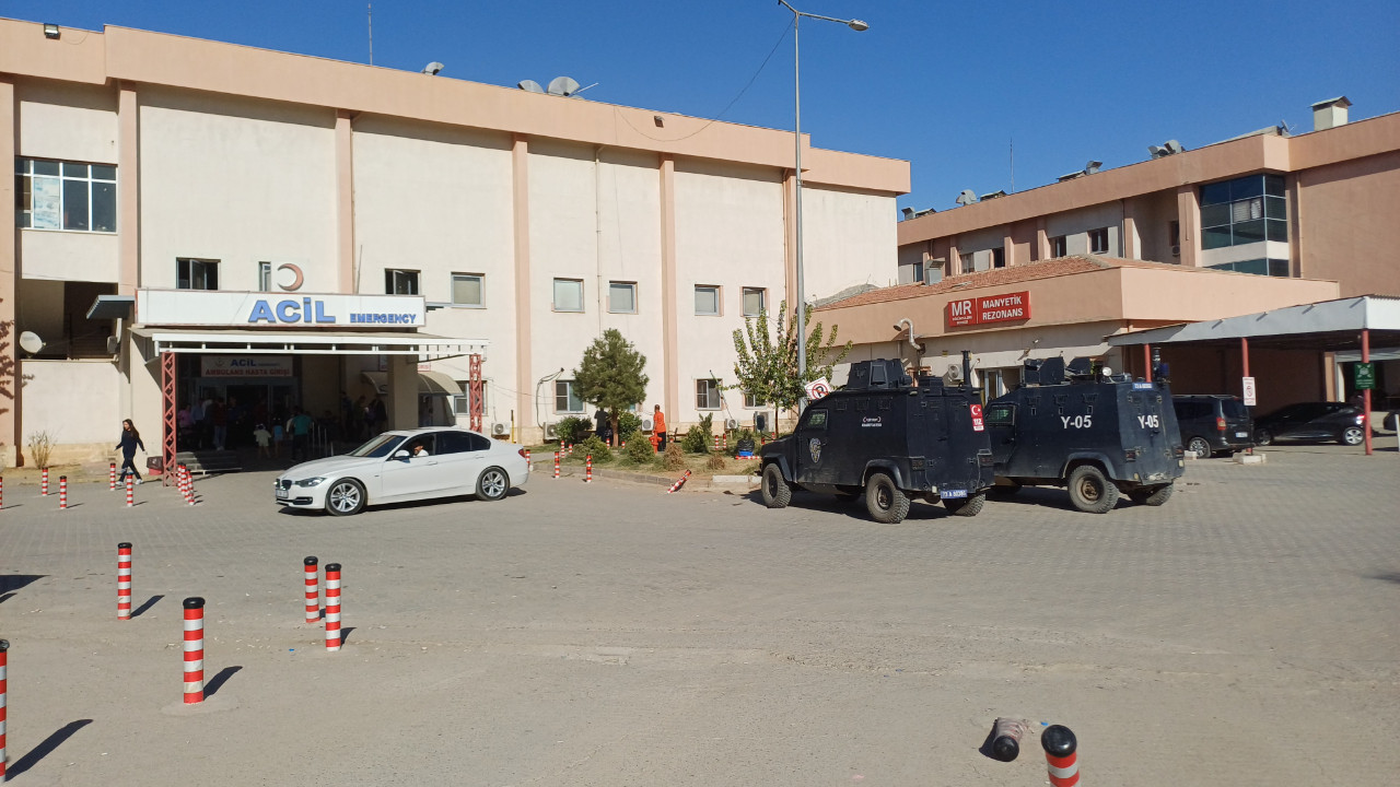 Bıçaklı saldırıya uğradı, bebeğini kaybetti