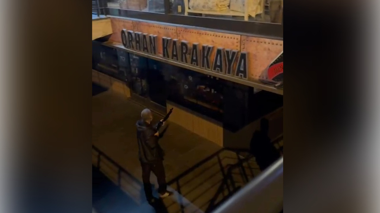 Devrettiği kuaför salonuna pompalı tüfekle ateş açtı