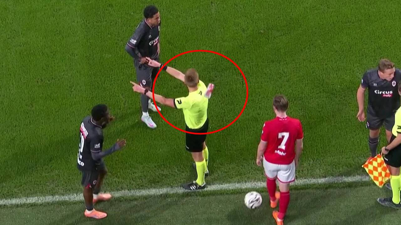 Belçika Ligi'nde skandal olay: Hakemin başına cisim isabet etti, maç ertelendi