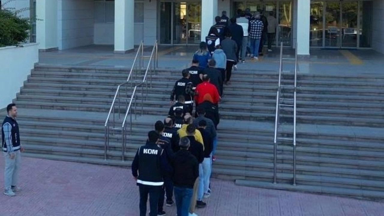 Göçmen kaçakçılarına operasyon: 16 tutuklama