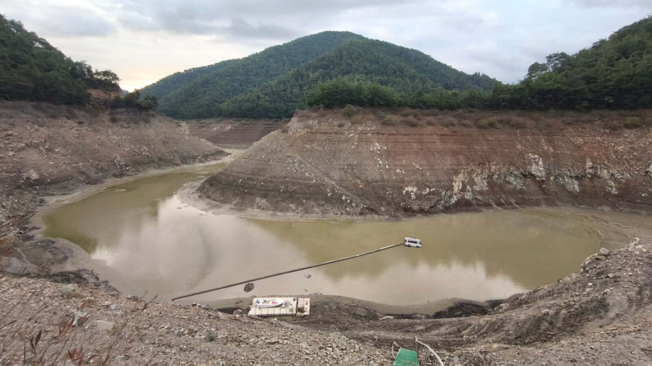 İzmir’de Balçova Barajı kurudu: 6 barajın 3’ü tamamen boş