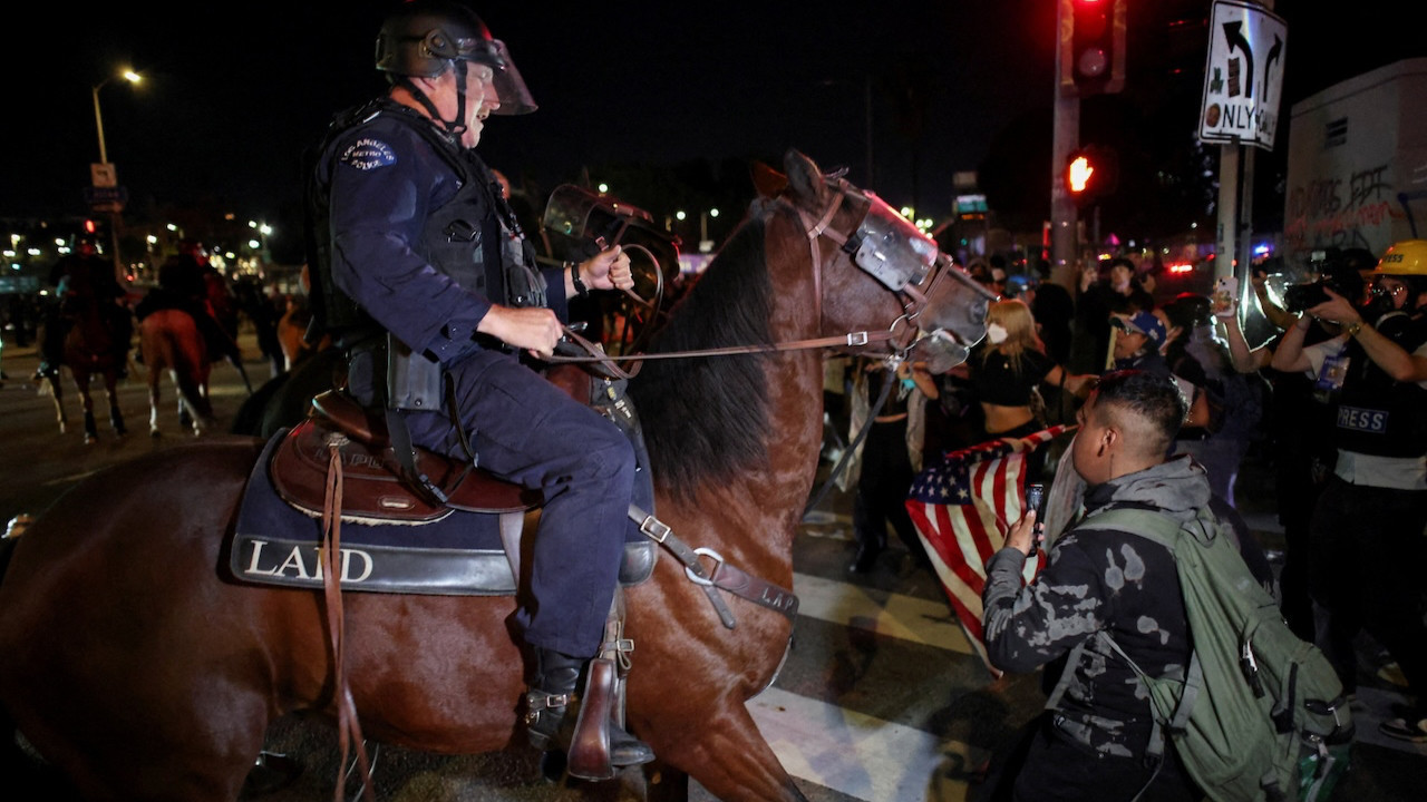 ABD'de halk "Krallara Hayır" eyleminde sokağa döküldü