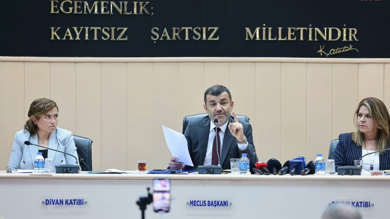 Denizli Büyükşehir Belediye Başkanı sert çıktı: Çöktürtmem, şamaroğlanı değiliz