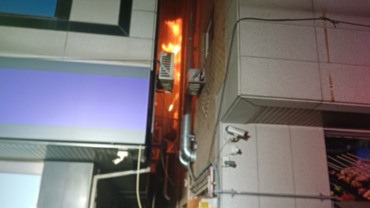 Hamam böceğini öldürmeye çalışan kadın evi yaktı