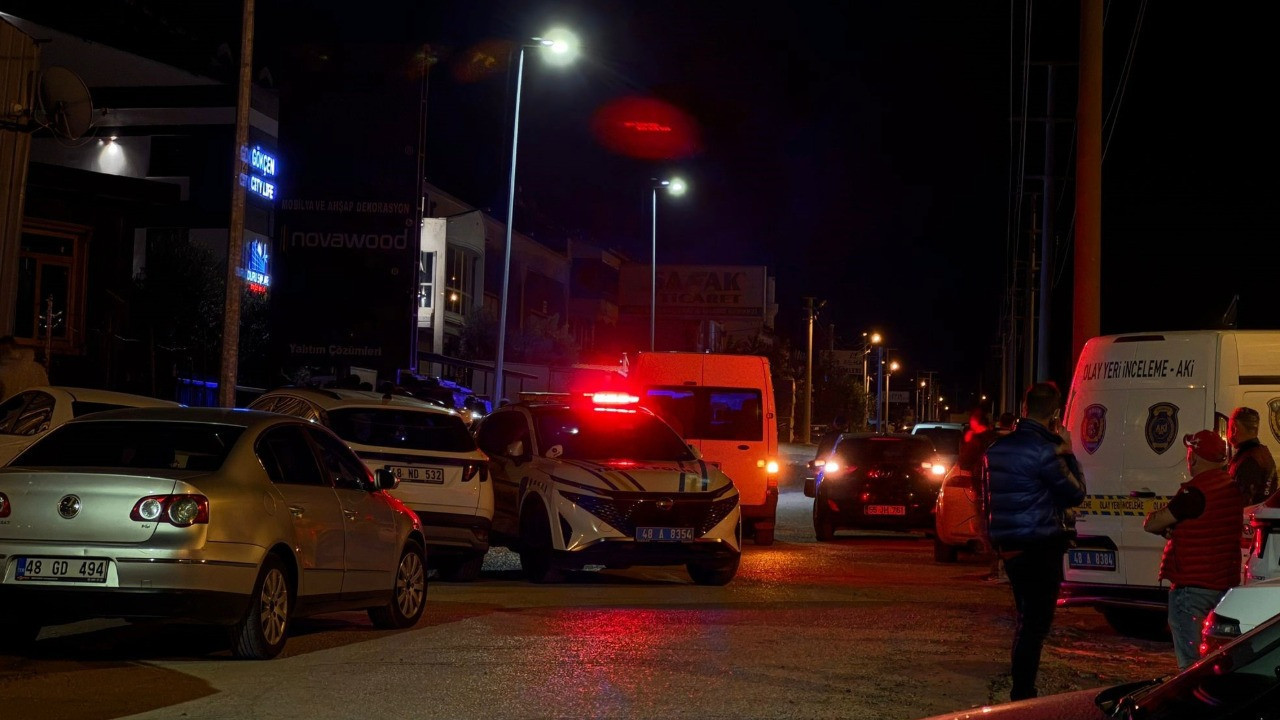 Fethiye'de hareketli dakikalar: Polise ateş açtılar