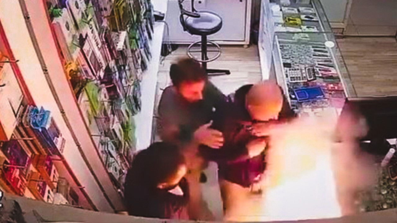 Korku dolu anlar: Bomba gibi patladı