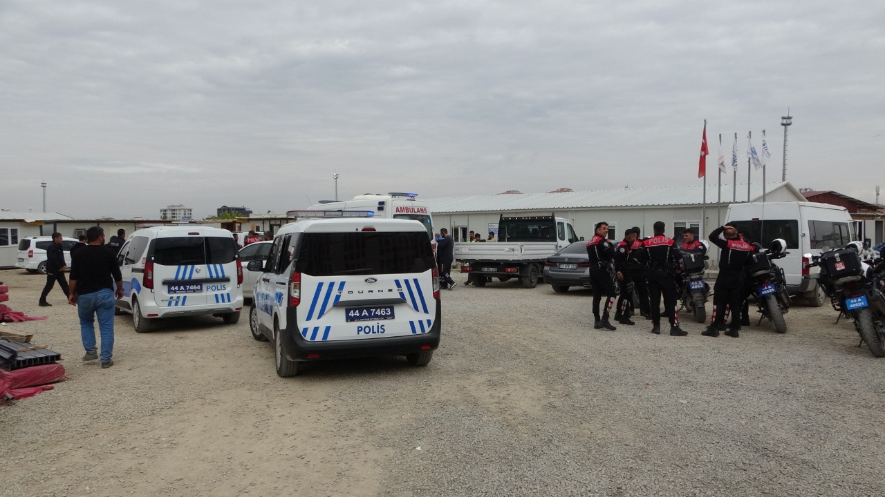 Şantiyede işçiler birbirine girdi: Yaralılar var