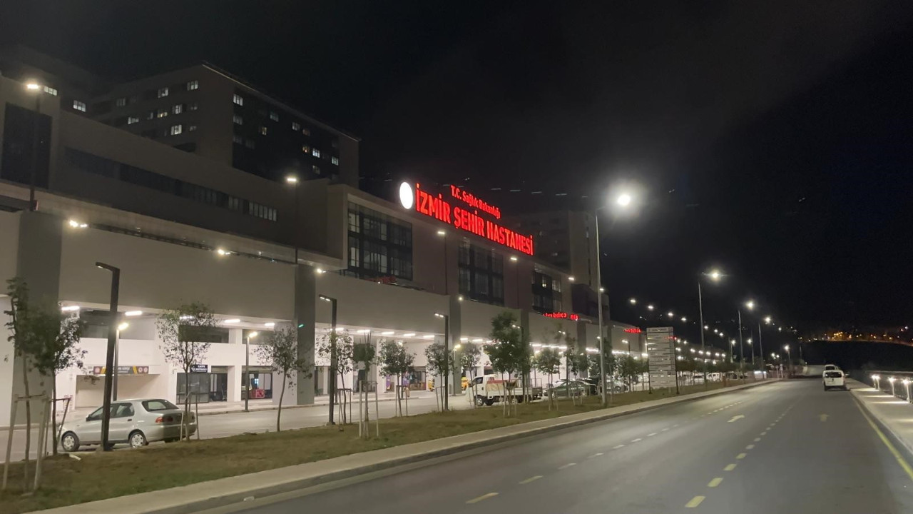 Tüfekle vuruldular, kendi başlarına hastaneye gittiler