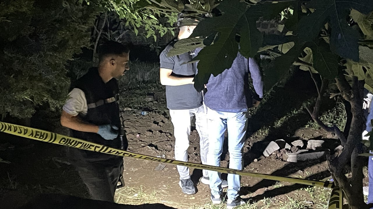 Cami bahçesinde dehşet: Bebek cesedi bulundu