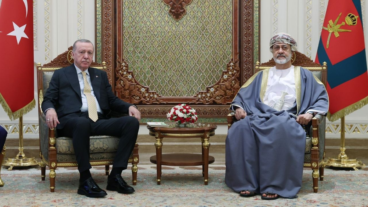 Erdoğan Umman'da: Sultan Heysem bin Tarık ile görüştü