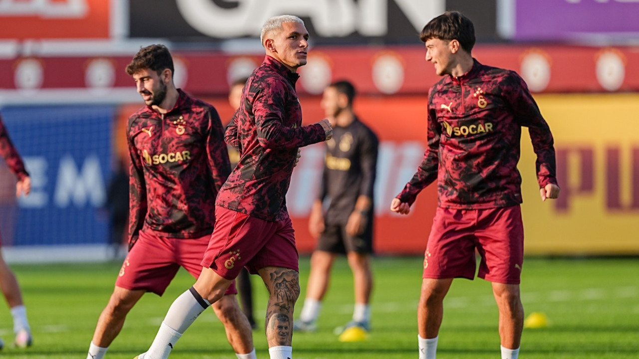 Galatasaray'da Lucas Torreira ülkesine gitti