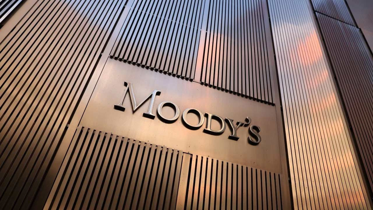 Moody's İngiltere'nin kredi notunu teyit etti