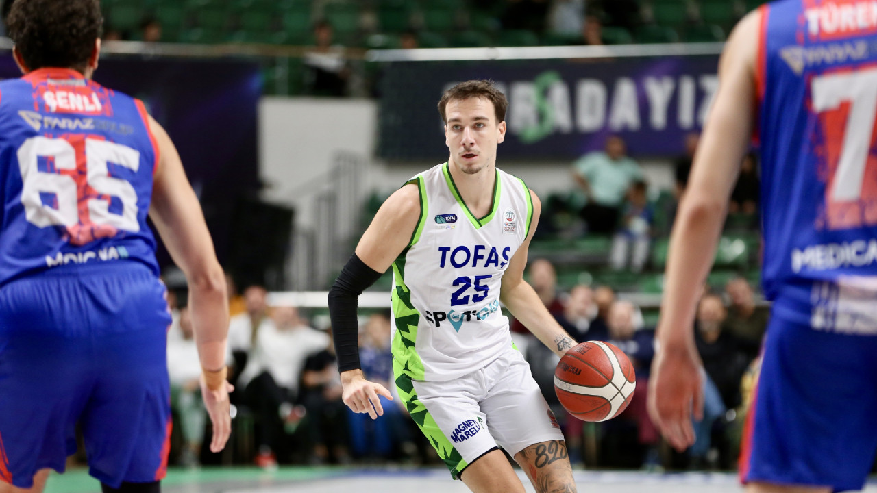 TOFAŞ'tan Büyükçekmece'ye 21 sayı fark