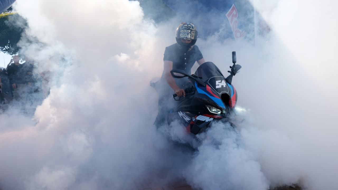 Toprak Razgatlıoğlu'na memleketinde