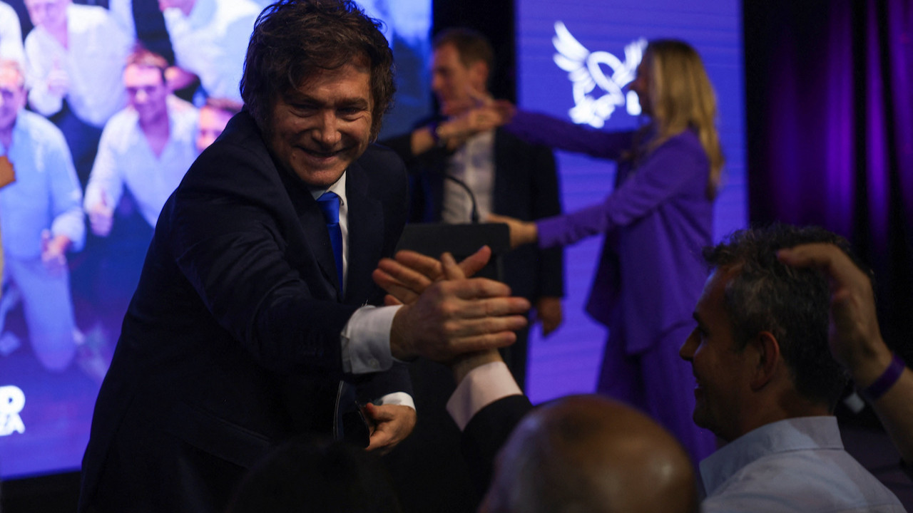 Milei'yi rahatlatan sonuç: Zafer kazandı