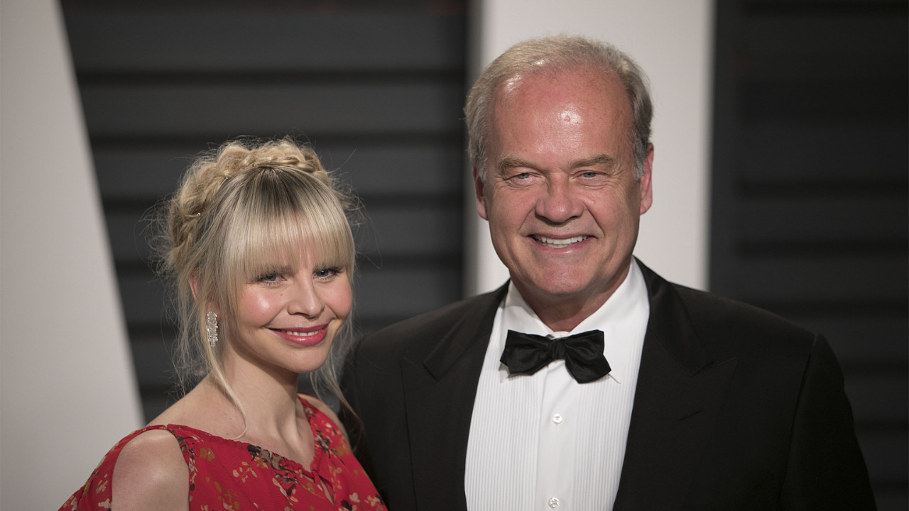 Ünlü oyuncu 70 yaşında yine baba oldu