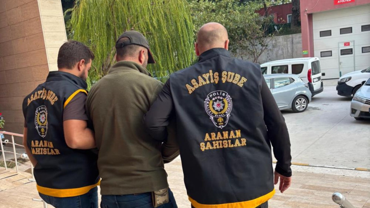 Uyuşturucu ticaretinden 12 yıl cezası olan firari Manisa'da yakalandı