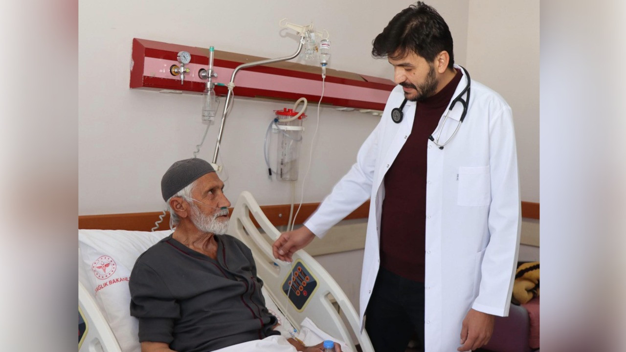 “Nefes alamıyorum” diye acile gitti, kalbinden 1 litre sıvı çıktı