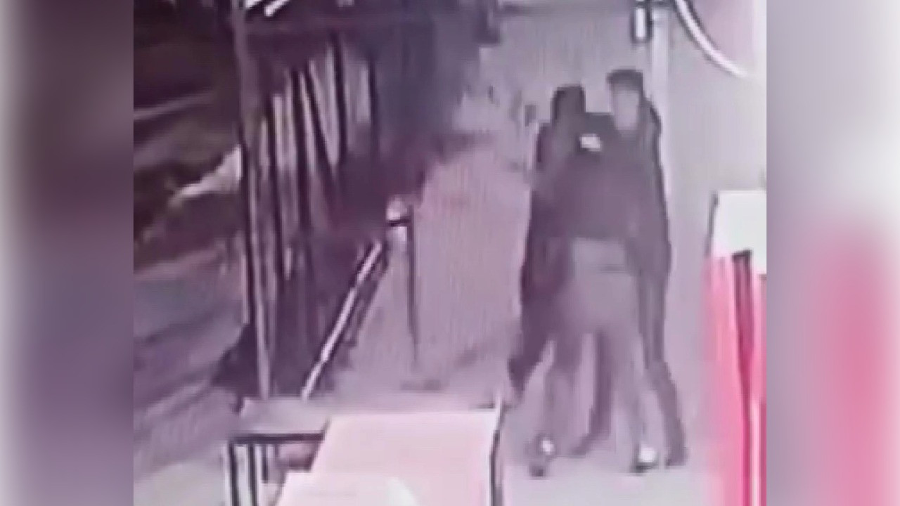 “Tanımıyoruz” dediler, saldırıya uğradılar! 3 öğrenci bıçaklandı