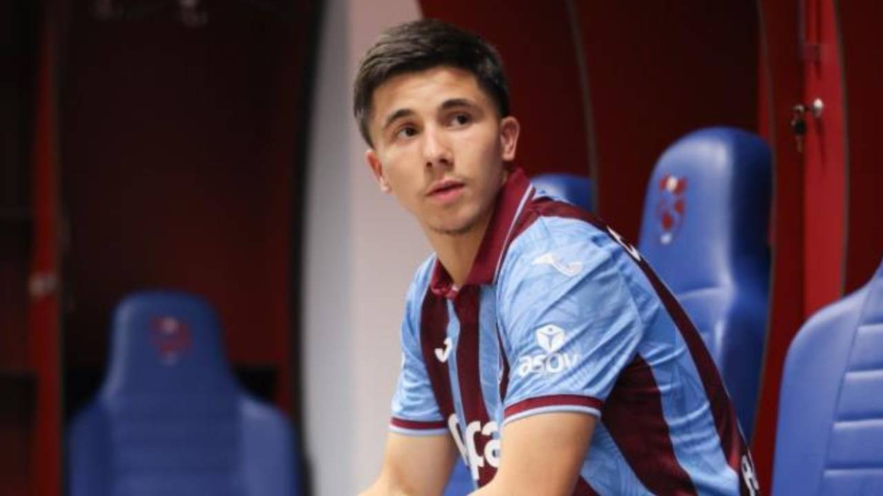 Trabzonsporlu Bouchouari: Maç öncesi Kur’an dinliyorum