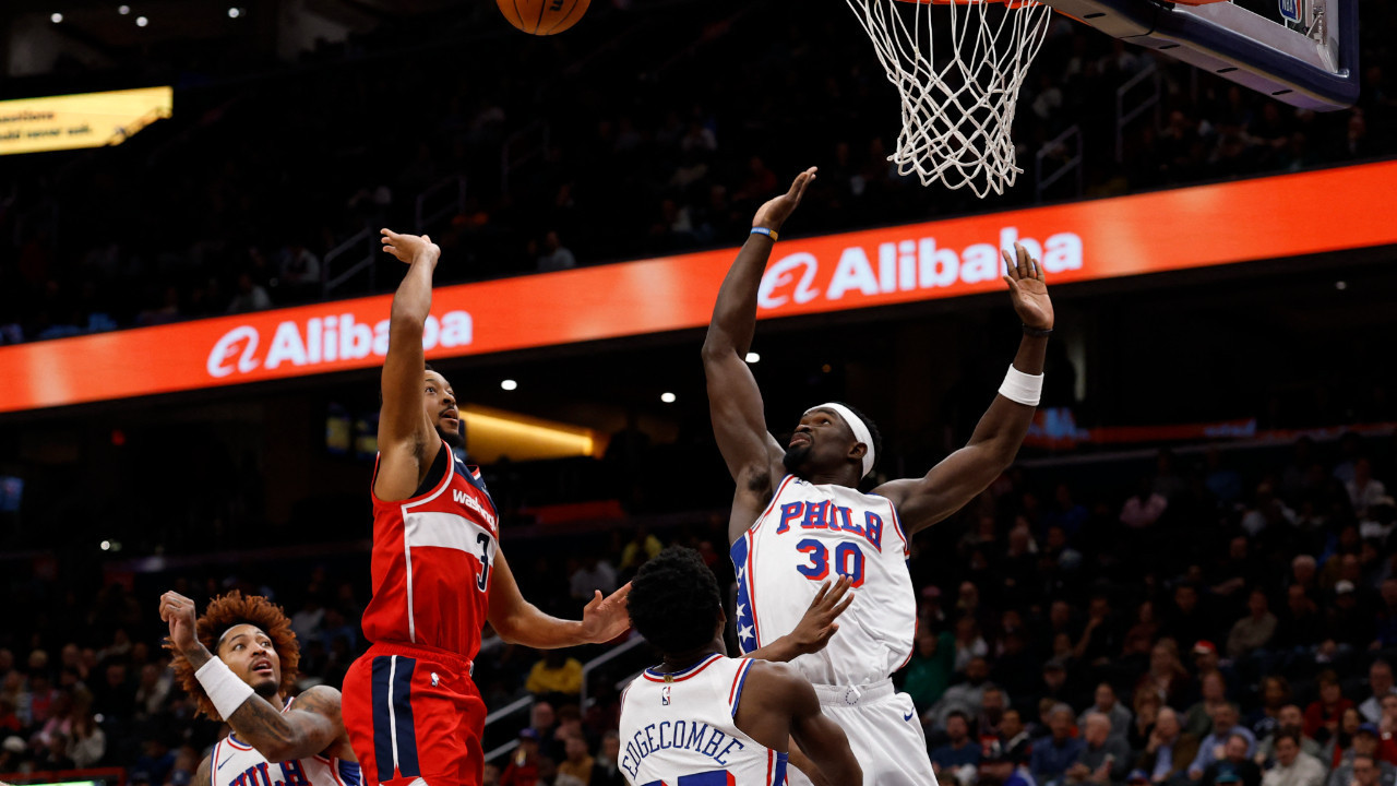 Adem Bona'nın Philadelphia'sı ilk kez yenildi: Doncic 44 sayıyla geceye damga vurdu