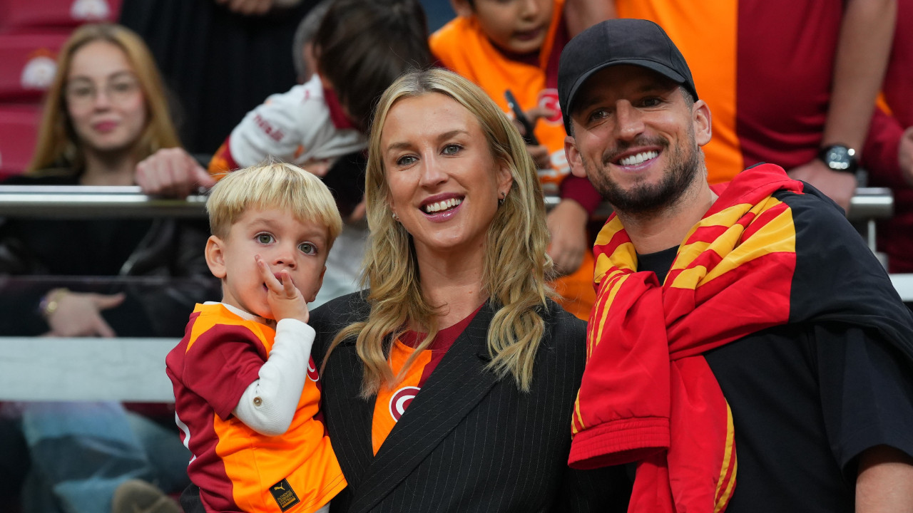 Dries Mertens ve ailesi yeniden RAMS Park'ta!