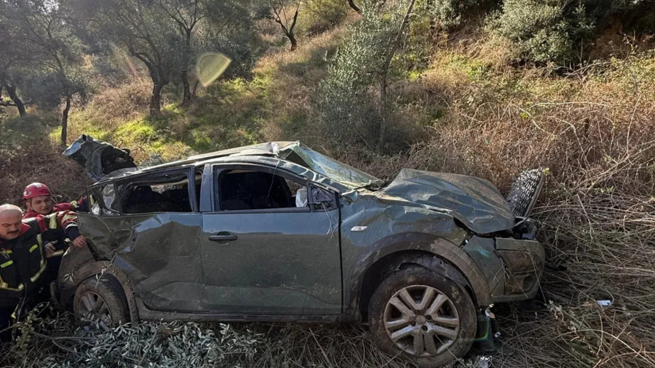 Uçuruma yuvarlanan otomobilin sürücüsü yaralandı