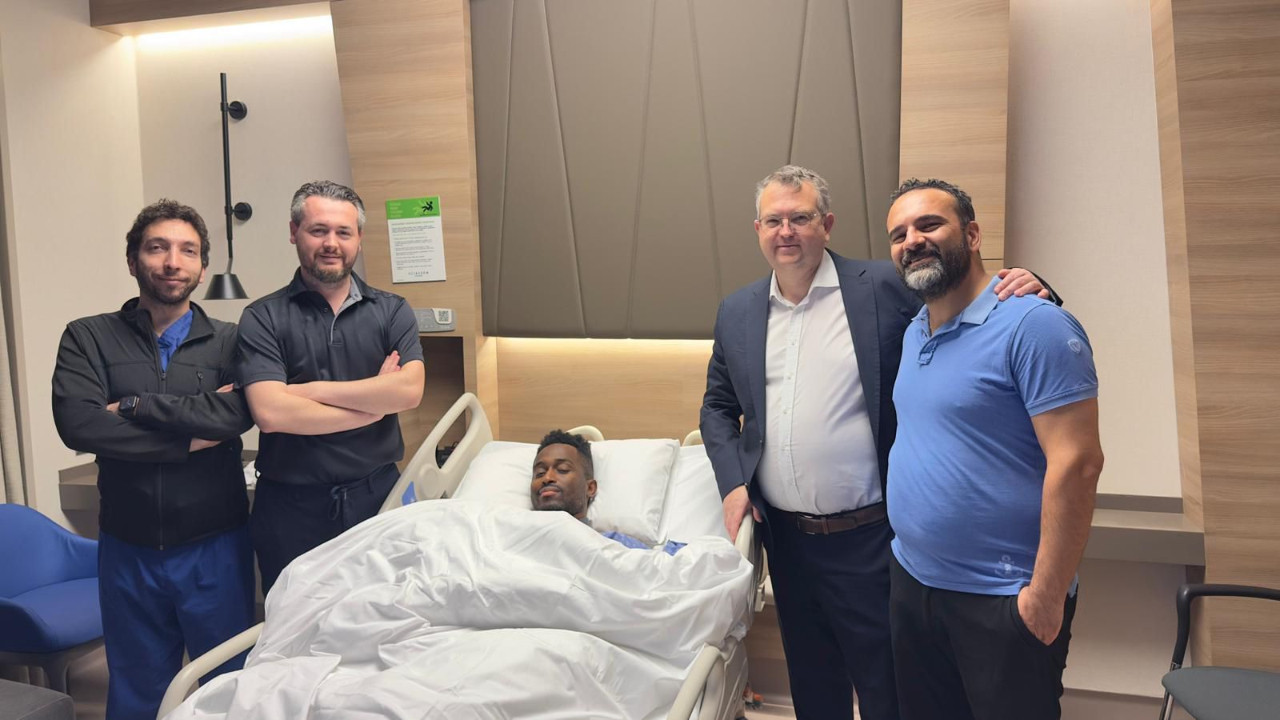 Anadolu Efes'te Beaubois ameliyat edildi: 2 hafta yok