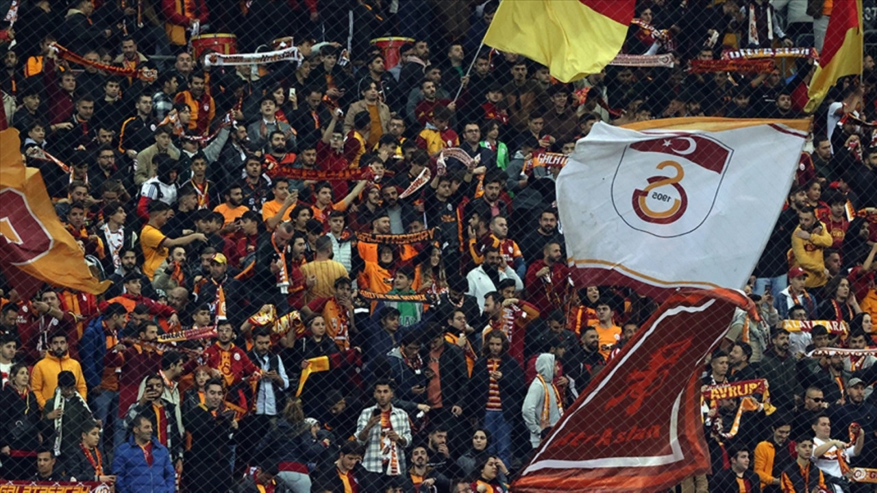 Galatasaray duyurdu: Taraftarı dolandıran 16 kişi gözaltına aldı