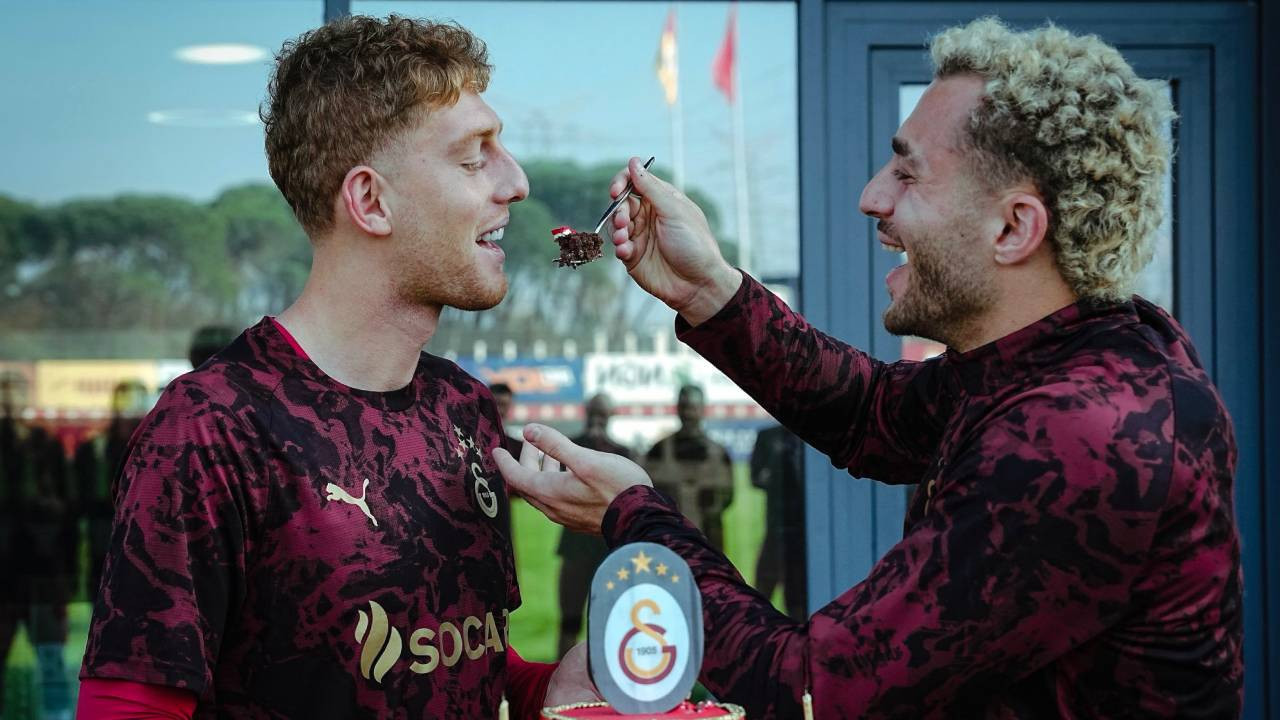 Galatasaray'da Ajax mesaisi: Metehan'a kutlama