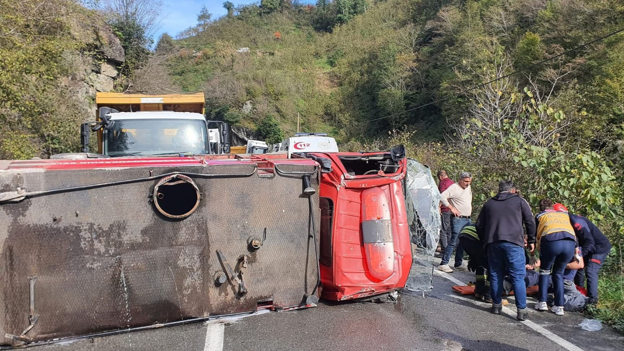 Yangına giden itfaiye aracı kaza yaptı: 2 yaralı