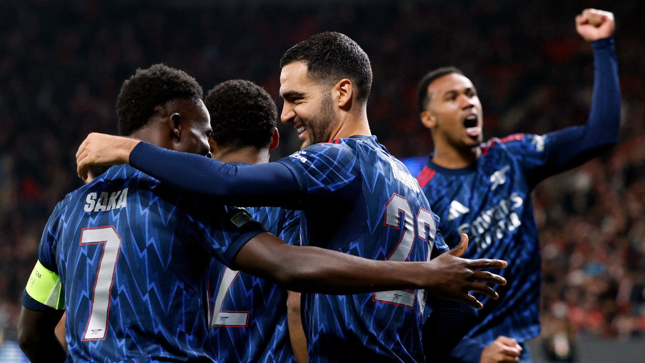 Arsenal'e gol atana helal olsun! Prag'a farklı tarife, seri 8 maça çıktı!