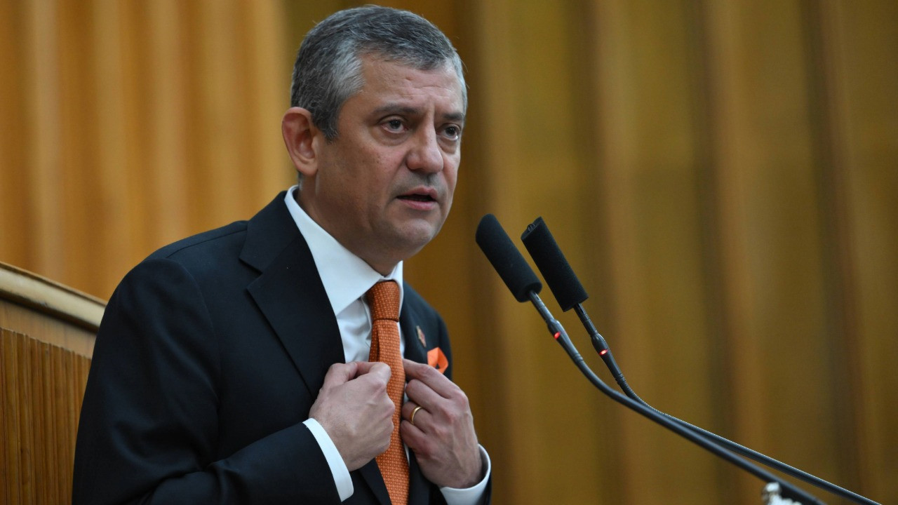 Özgür Özel: Bugünkü genel başkan olarak özür diliyorum