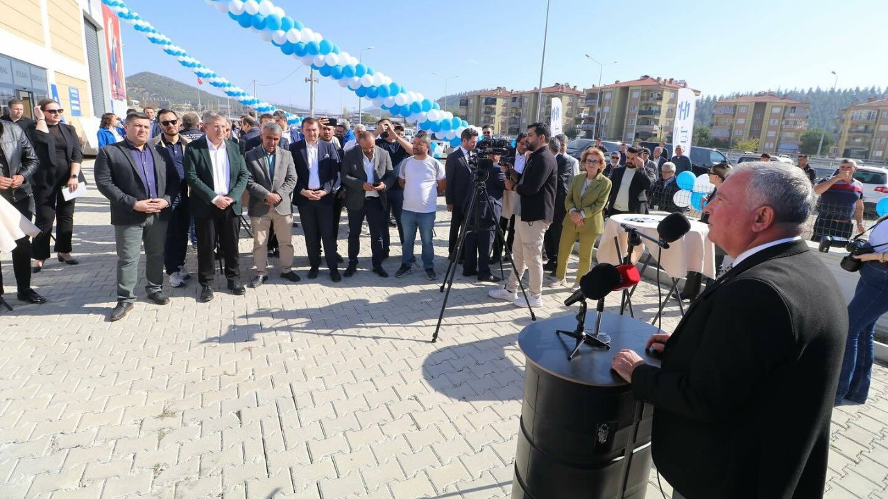 CHP'li başkan ile AKP il başkanı arasında tartışma: Programı terk etti