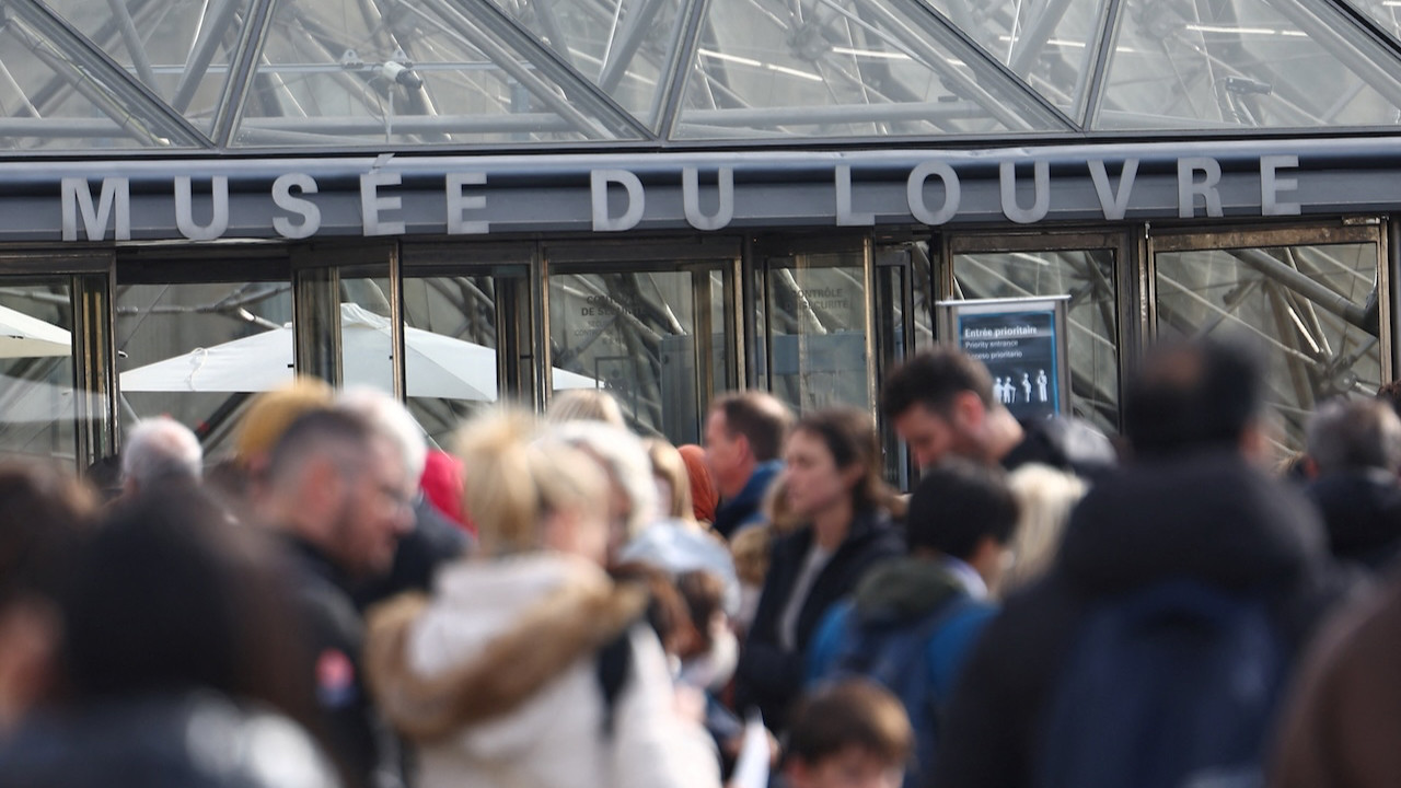 Louvre Müzesi'yle ilgili endişe yaratan rapor sızdı