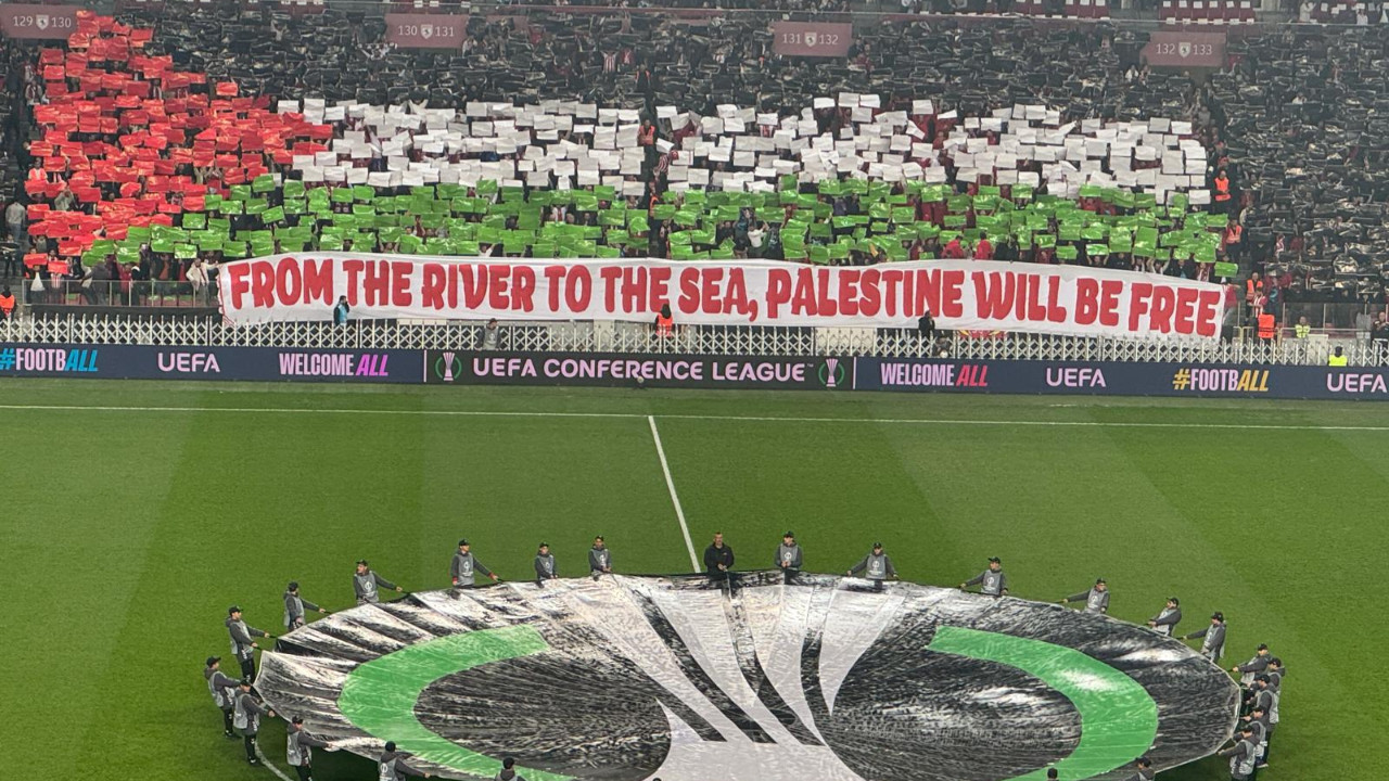 Samsunspor taraftarından Gazze'ye destek: Nehirden denize özgür Filistin!