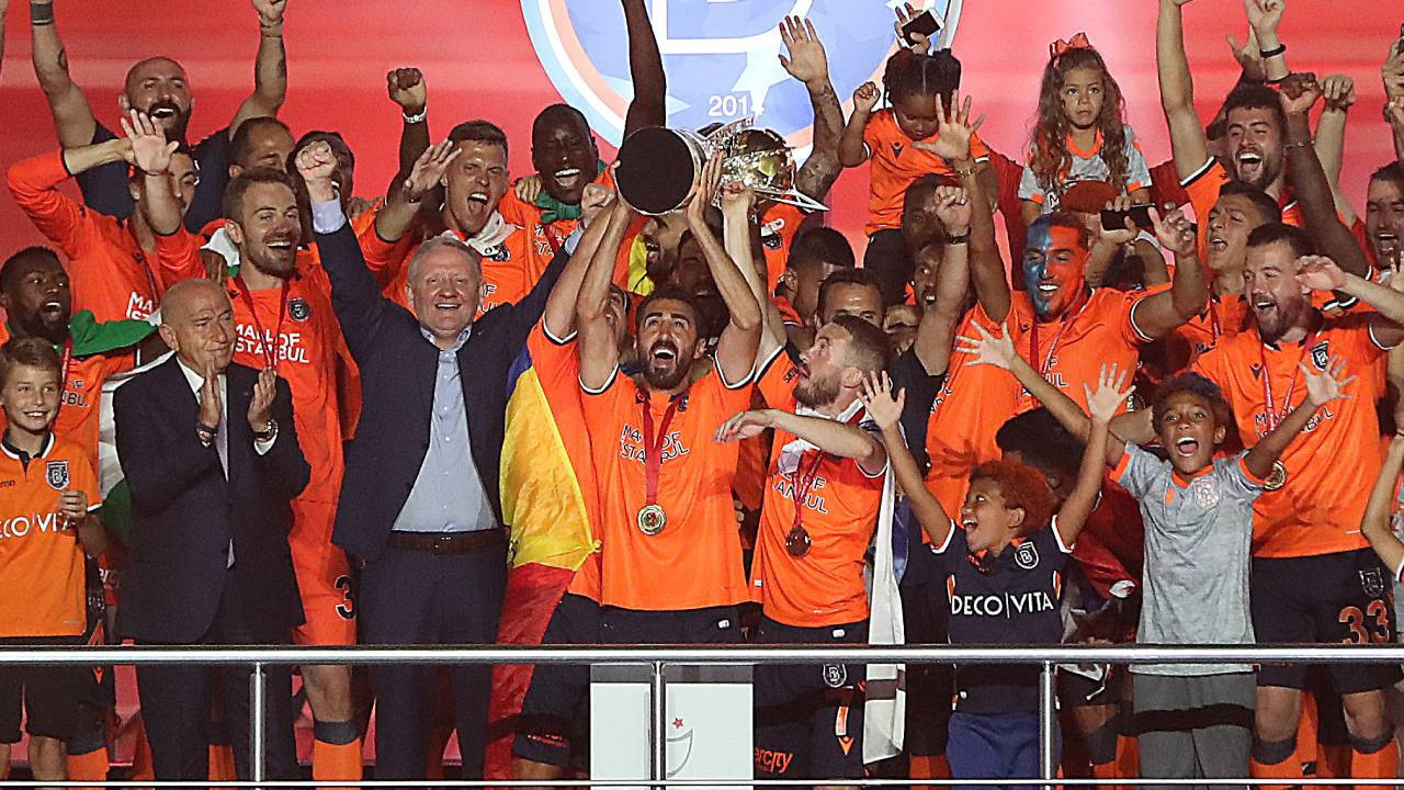 Süper Lig'de şampiyon olmuştu: İsmi ve yaşı sahte çıktı, tutuklandı