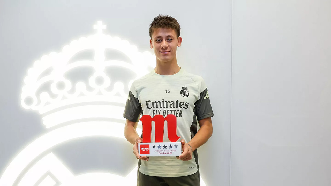 Arda Güler ödülünü aldı