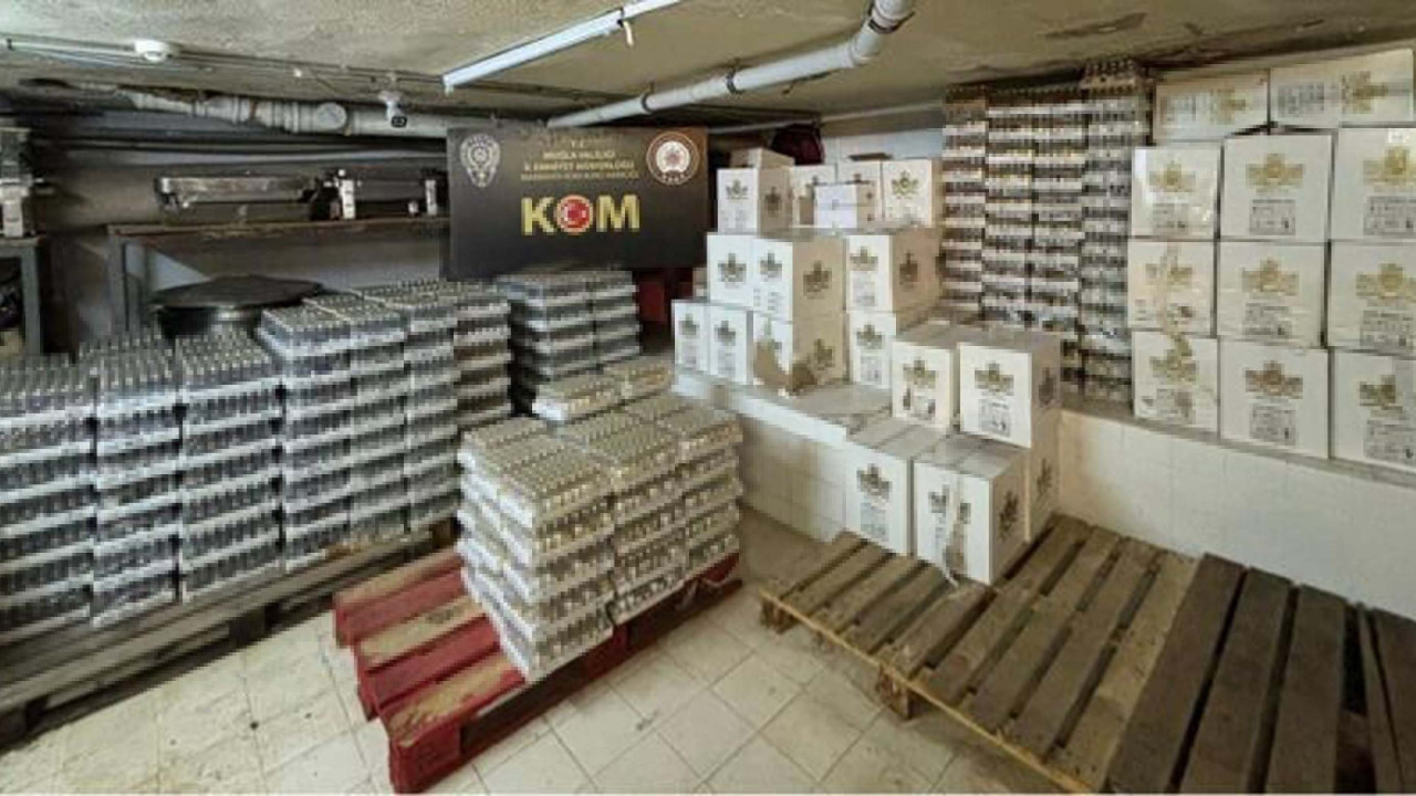 Litrelik kaçak içkiler polise takıldı! 3 kişi yakalandı