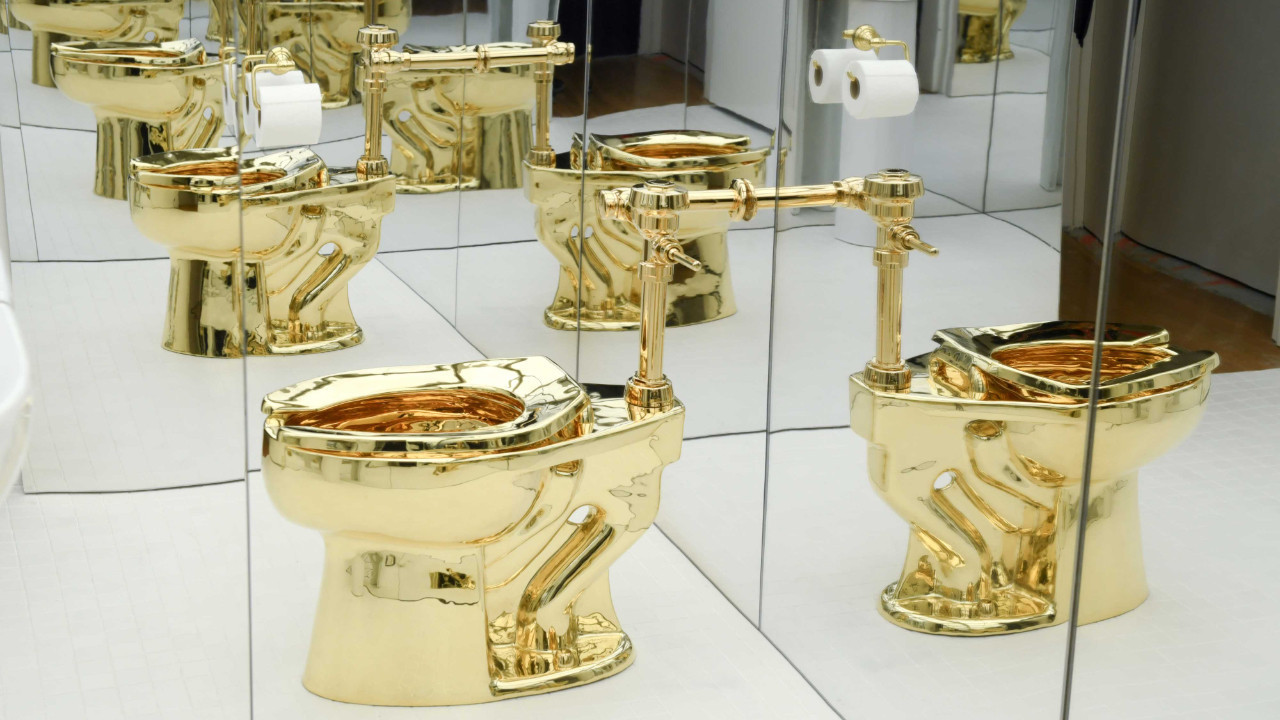 Altından yapılan klozet açık artırmaya çıkıyor