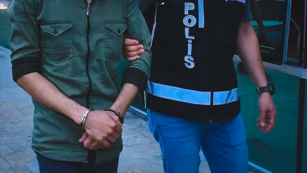 Tırdan mazot çaldı, tutuklandı