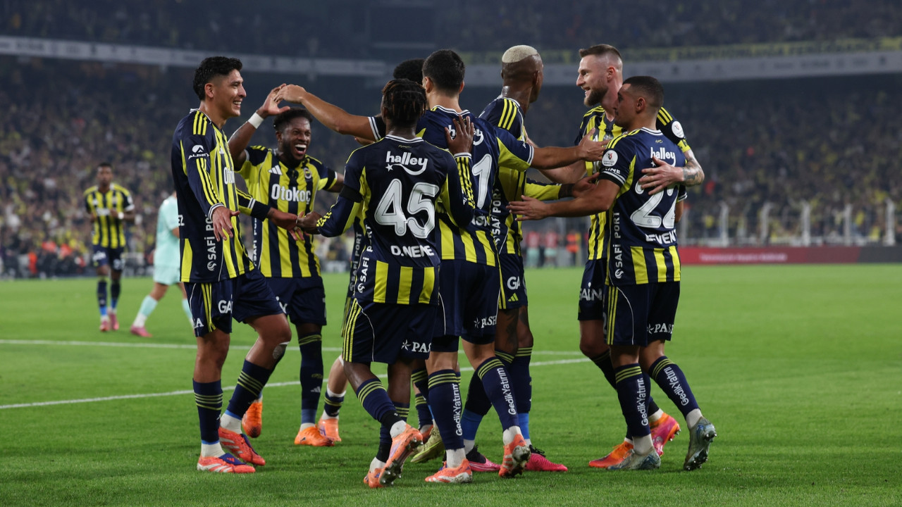 Fenerbahçe Kayserispor'u devirdi, zirveyle farkı 1'e düşürdü: 4-2