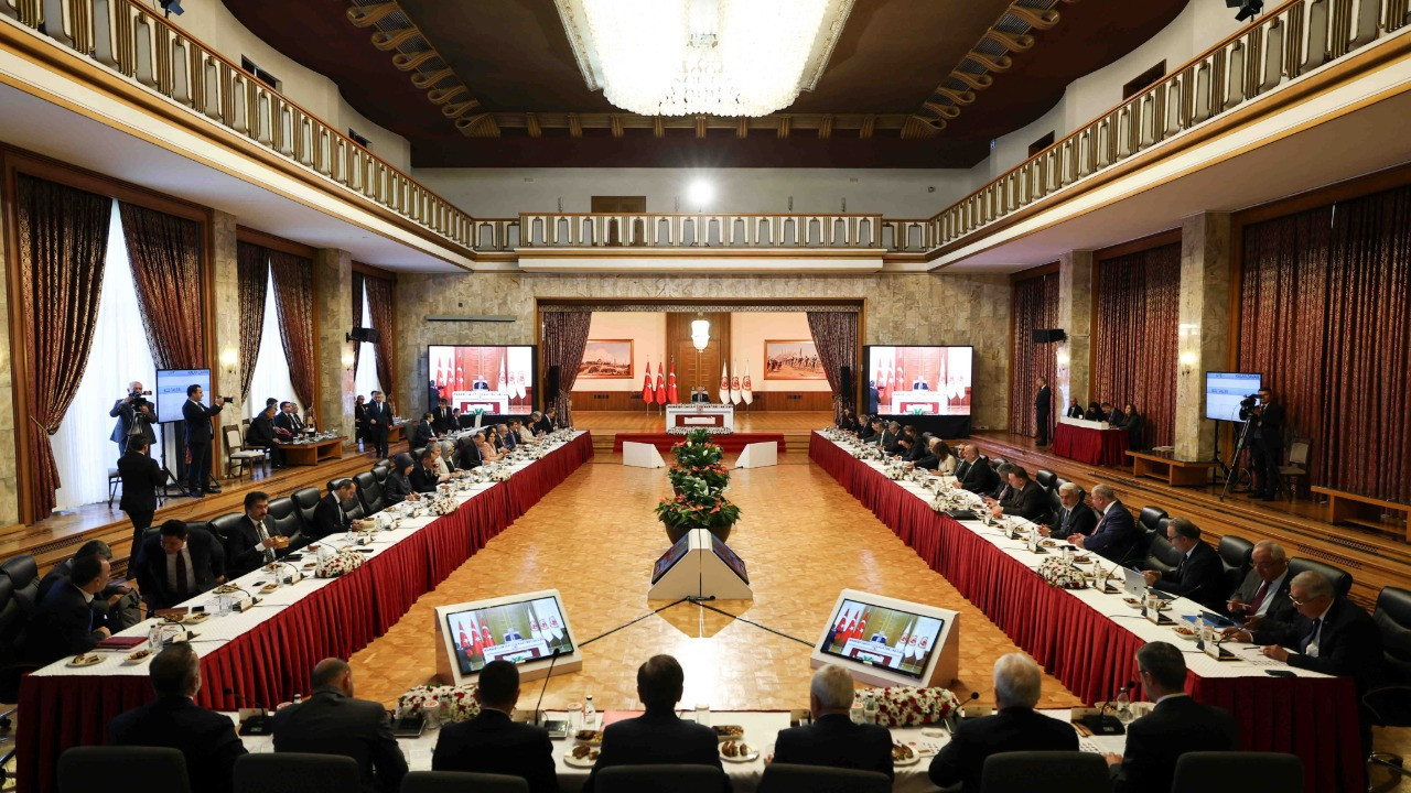 “İmralı’ya gidilsin” çağrısı için CHP’den Cumhur İttifakı yorumu