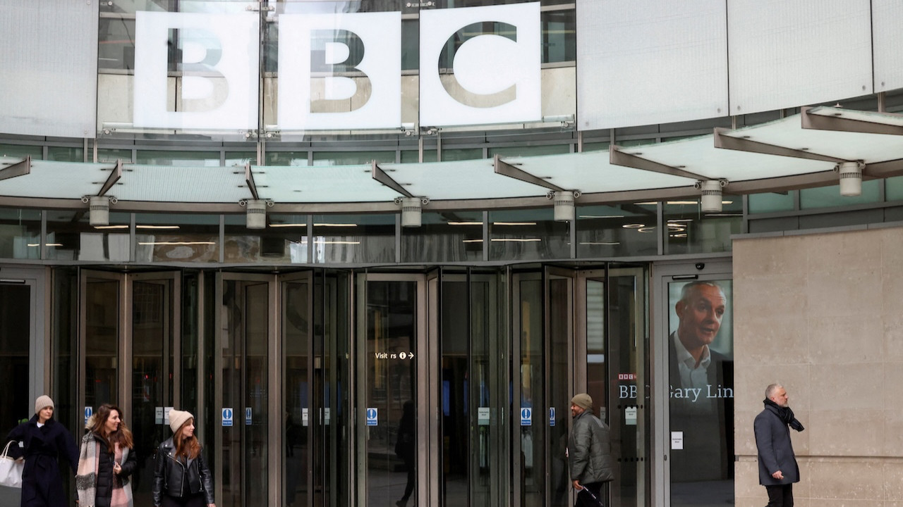 BBC'de şok istifalar: Üst düzey isimler ayrıldı