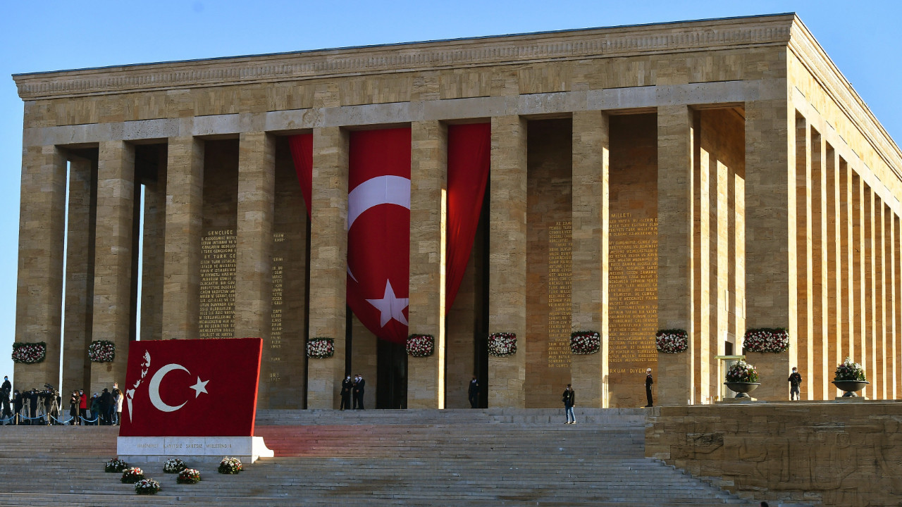 Anıtkabir’de rekor ziyaret: Milyonlar Ata’nın huzuruna çıktı