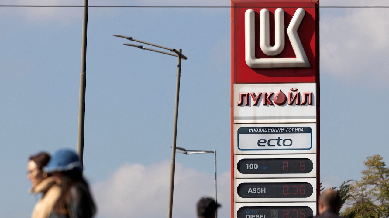 Romanya, Lukoil rafinerisini almak istiyor