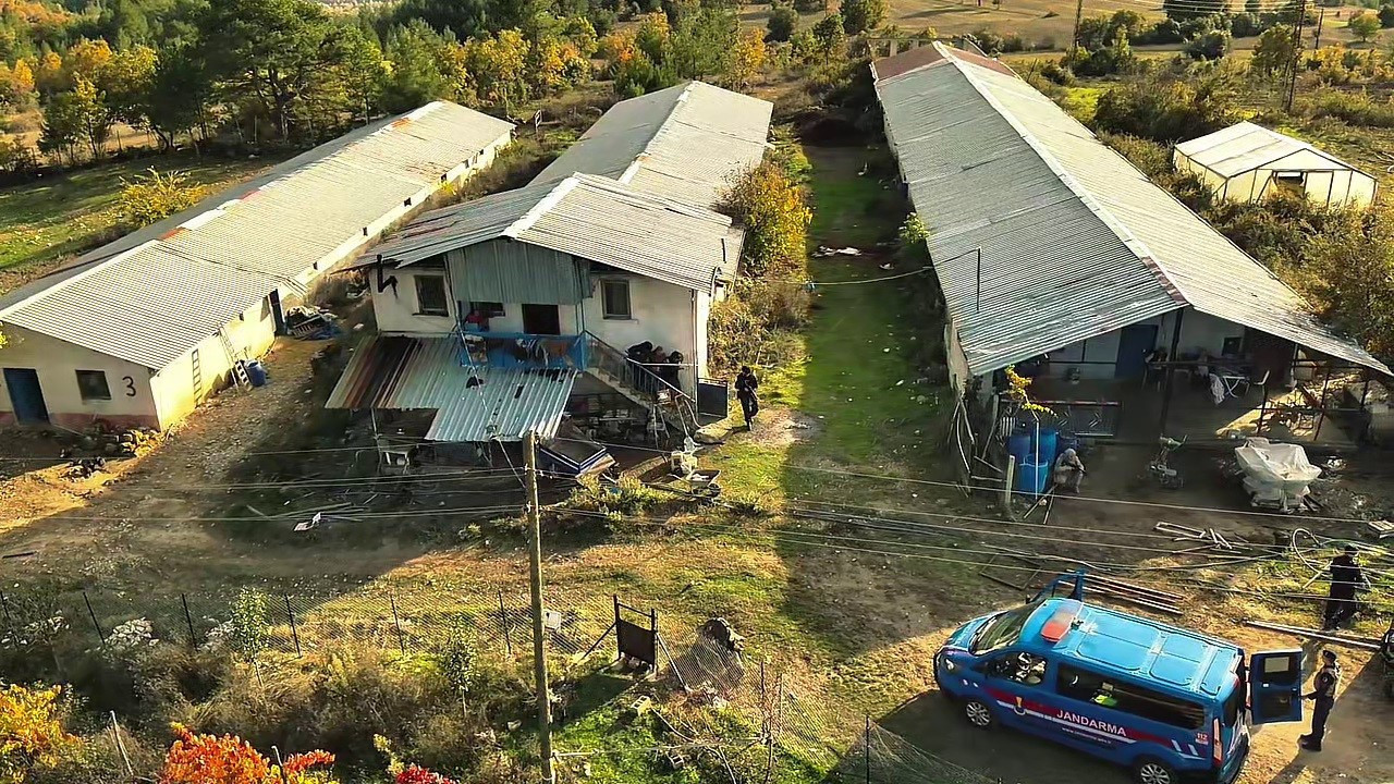 3 yıldır aranıyordu: Hayvan çiftliğinde yakalandı